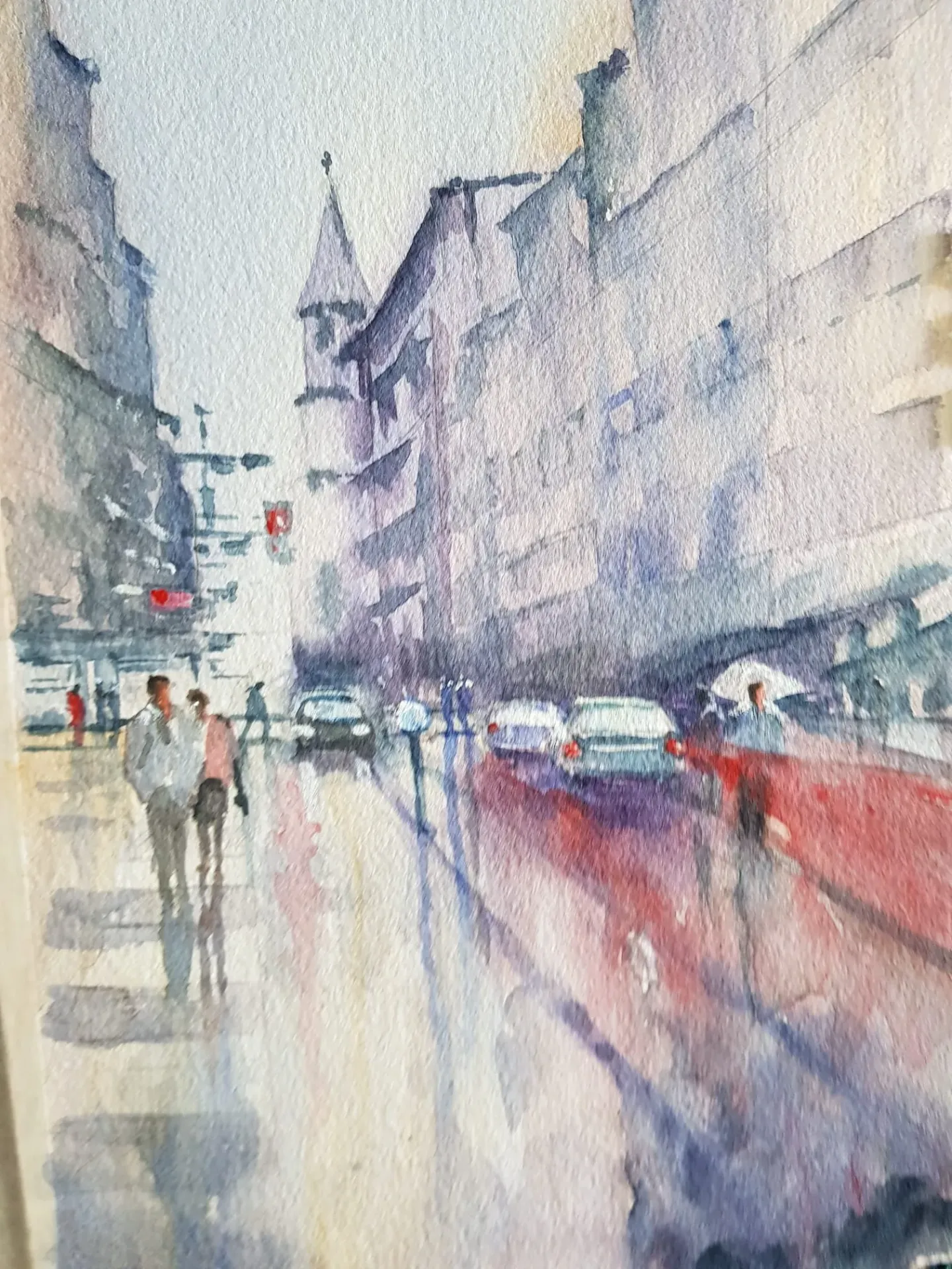 Reflejos y ritmos urbanos en Madrid.